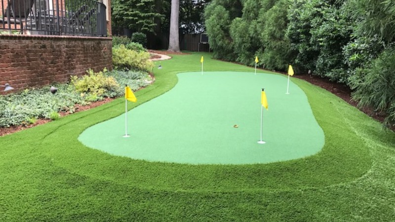 Putting Greens Indoor – Comparing Different Designs Available